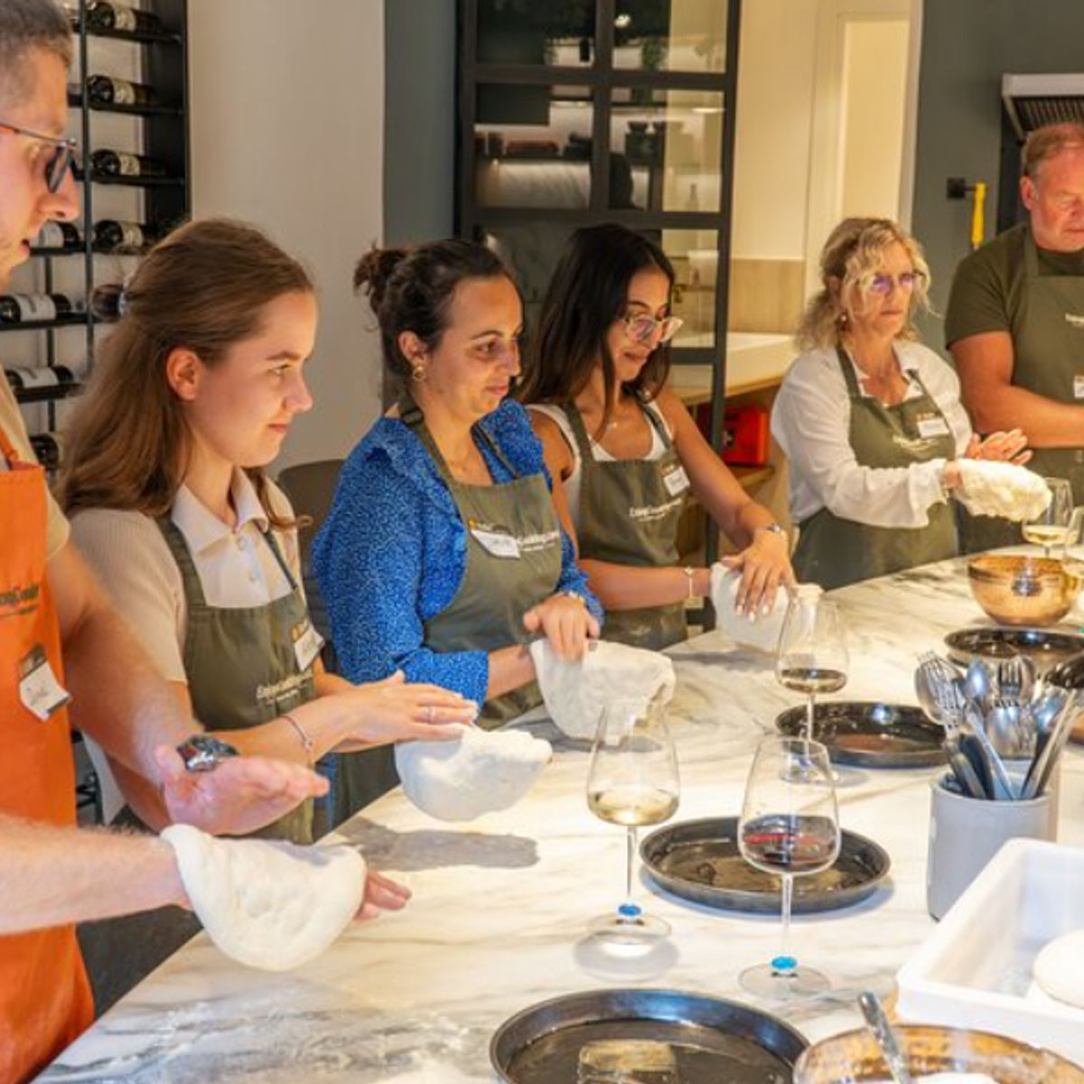 Exclusive Signature Private Cooking Experience: Pizza, Pasta & Gelato in Rome’s Jewish Ghetto (Up to 12 Guests)