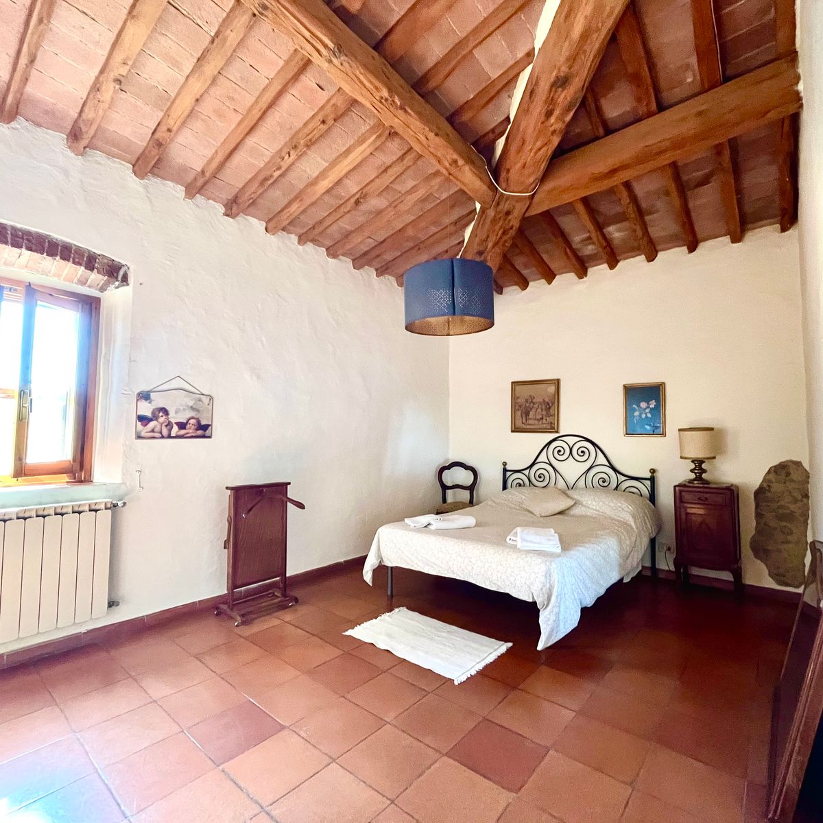 Experience Harvesting Vegetables and Pasta Culinary Class at a Tuscan Villa