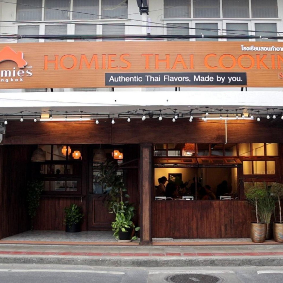 Explore Thai Flavors: Market Tour & Authentic Cooking Experience