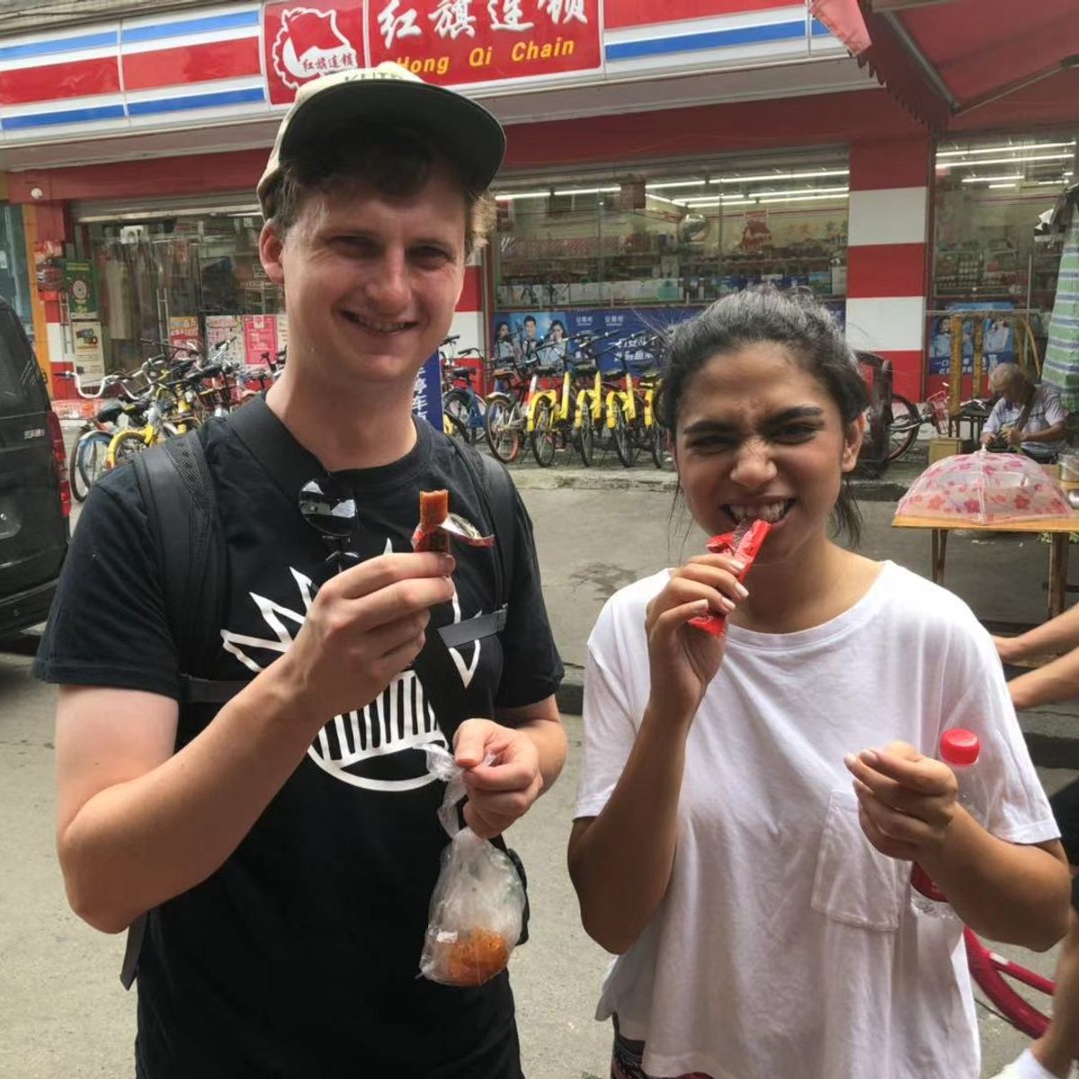 Explore the Most Down To Earth Market in Chengdu