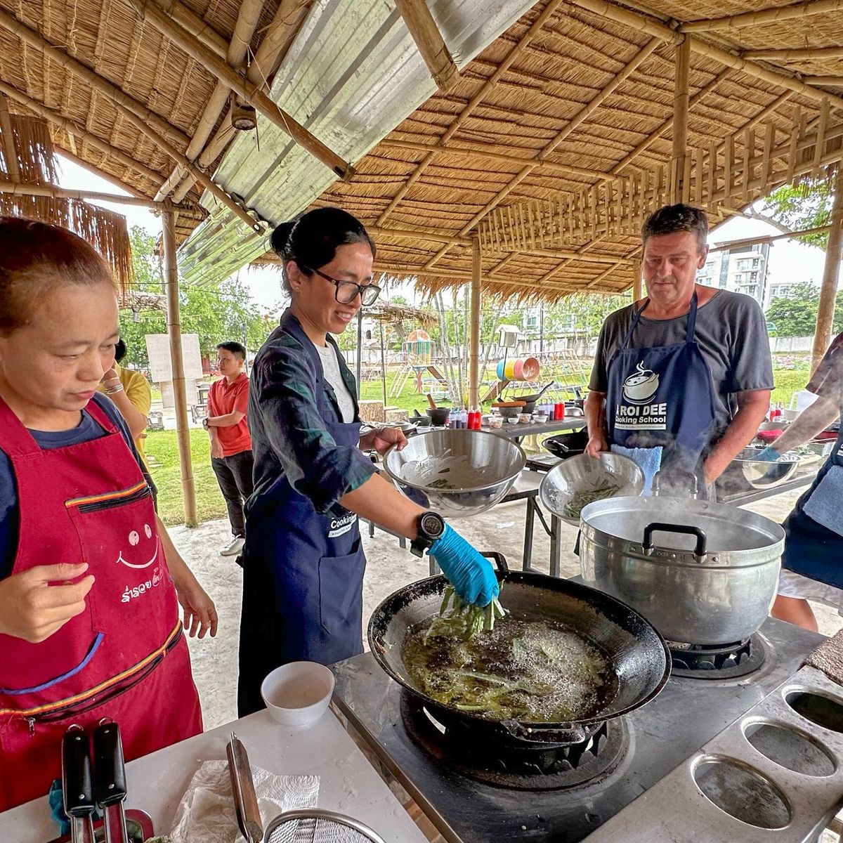 Expérience de cuisine bio à la ferme d'une demi-journée à Chiang Mai