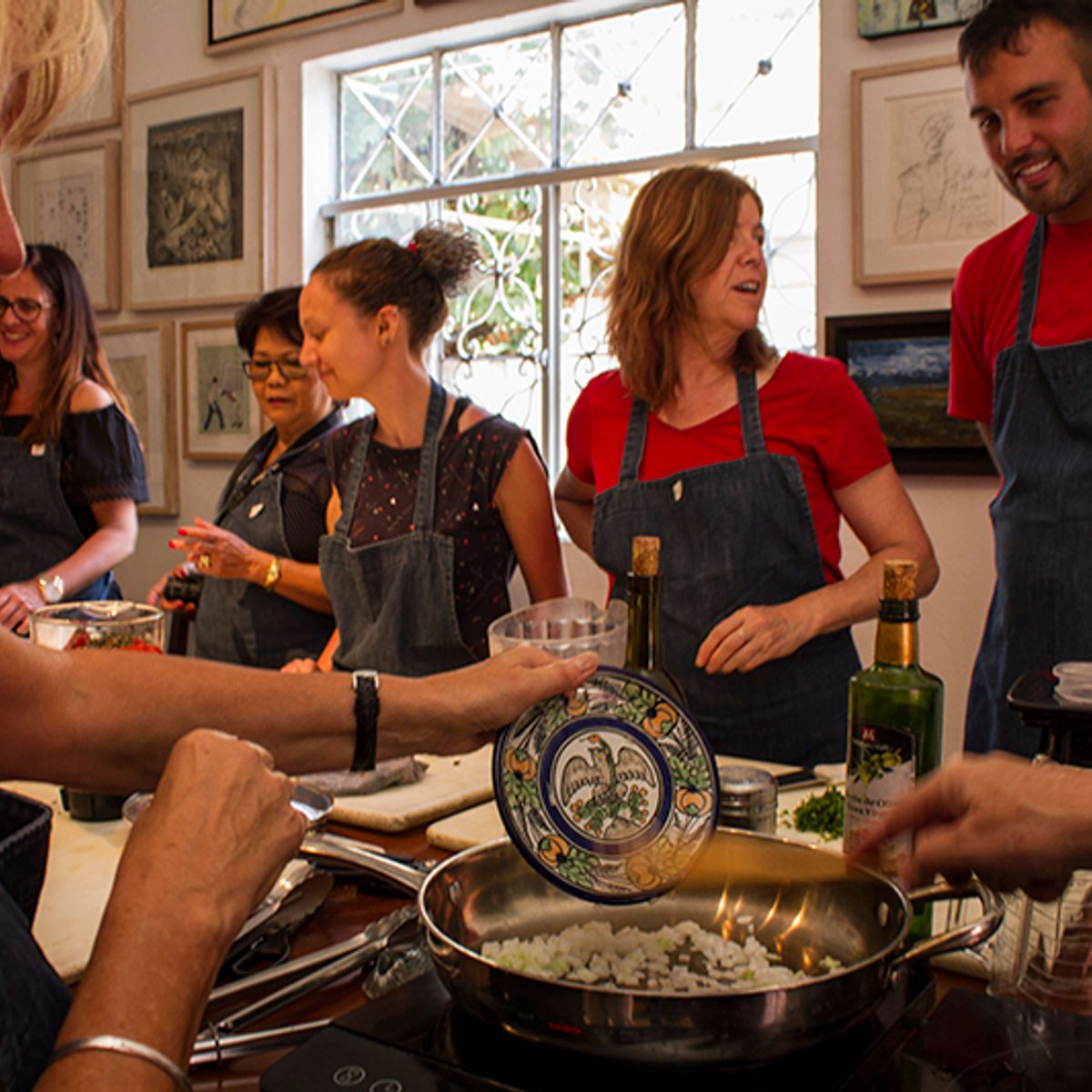 Flavors of Oaxaca: Cooking Class with No Set Menu + Local Market Tour