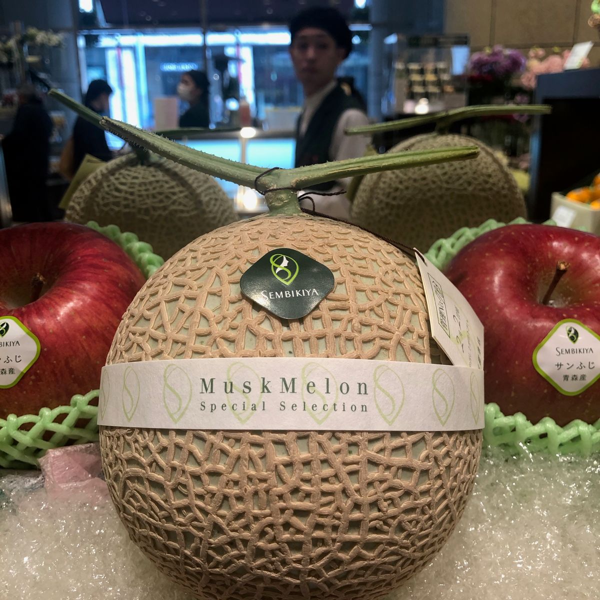 Flavors of Japan: Central Tokyo Food Tour with Wagashi Experience