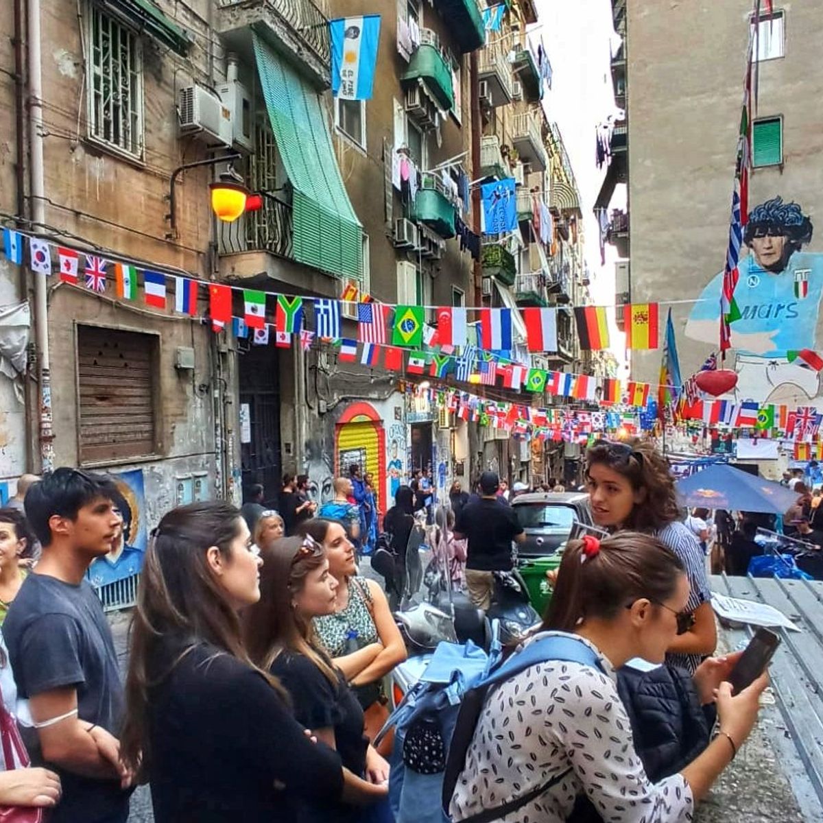 Flavors of Naples: A Gastronomic Journey through the Spanish Quarter