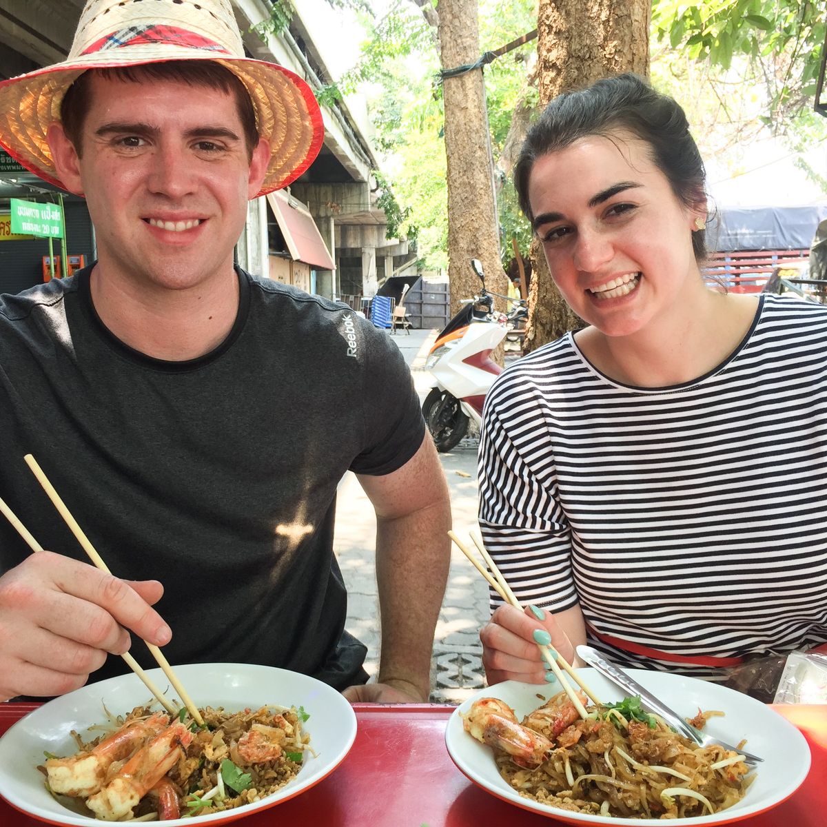 Foodie Tour & Private Boat Riding