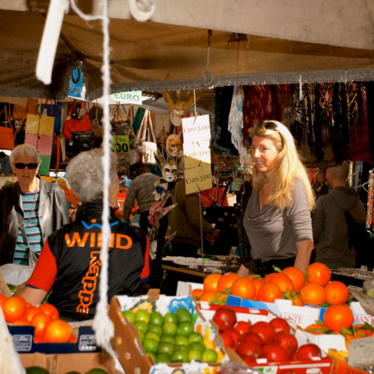 Fresh Market Tour and Luxury Cooking Experience