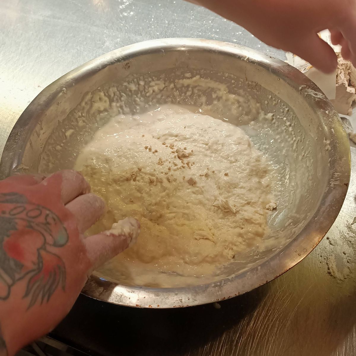 From Vineyard to Table: Wine Tasting and Gourmet Pizza Making in Rome