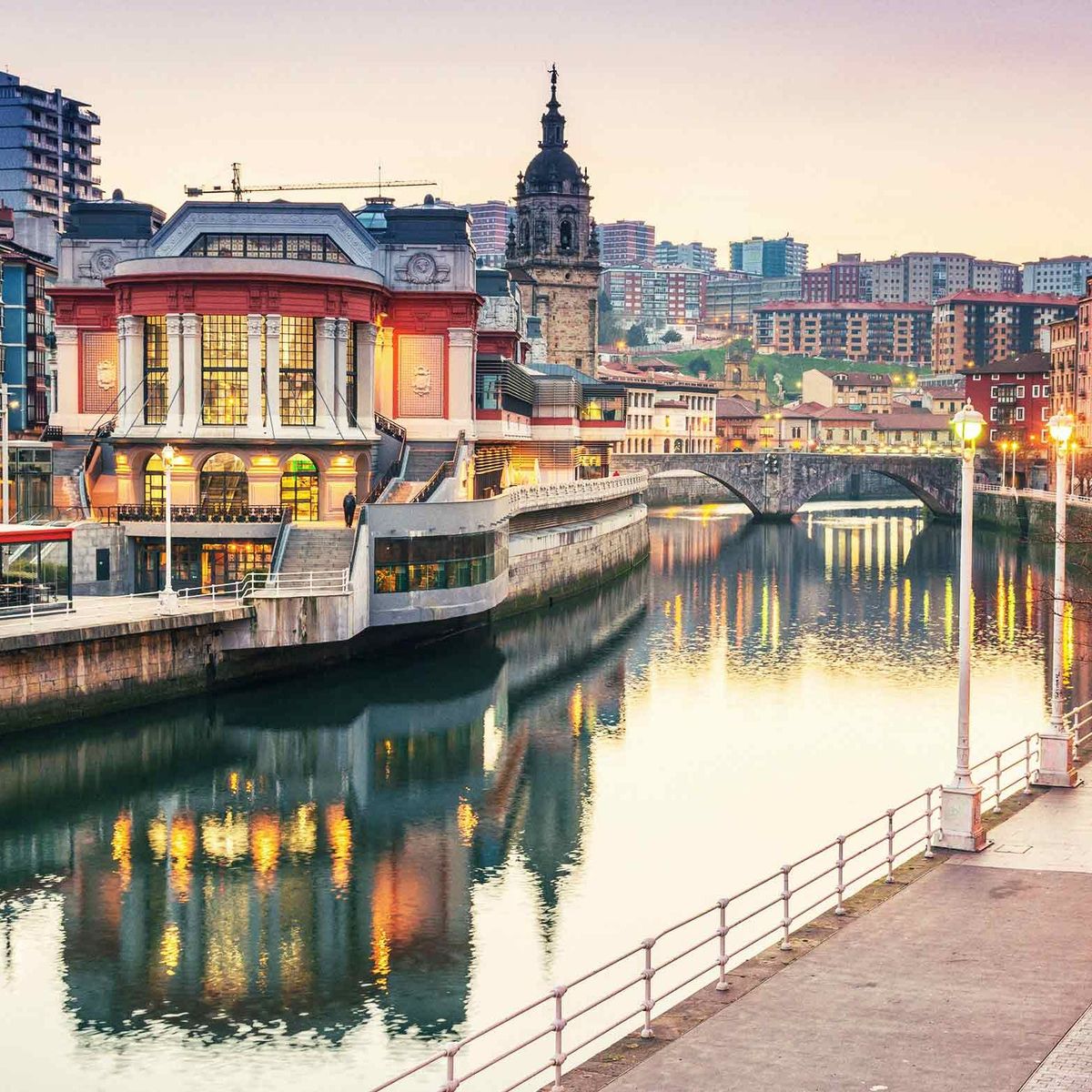 Gastronomic Tour Through the Center of Bilbao