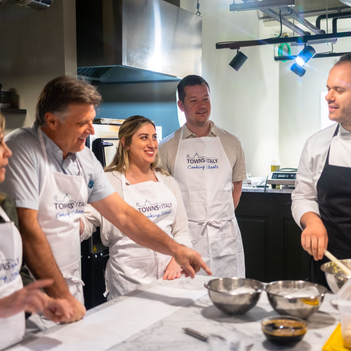 Gelato and Pizza Cooking Class in Milan