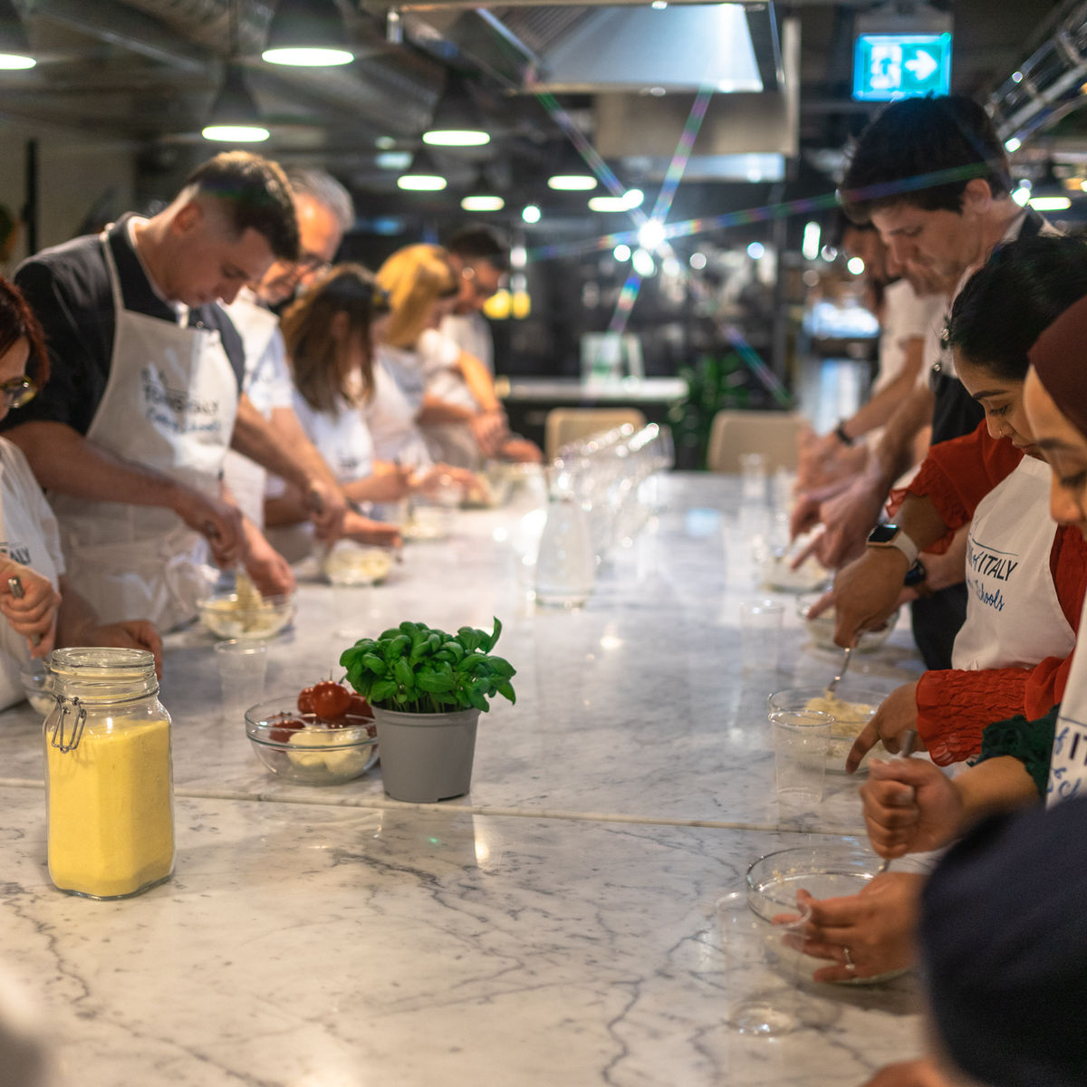 Gelato and Pizza Cooking Class in Milan