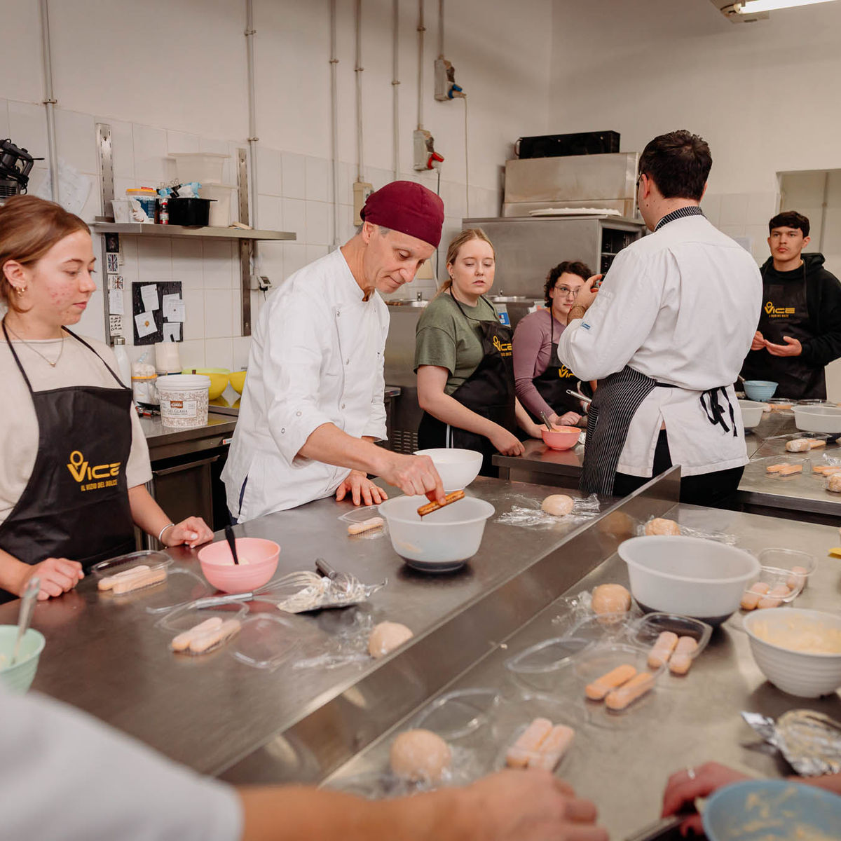 Gelato, Tiramisu, and Cannoli Culinary Class in Rome on Sundays