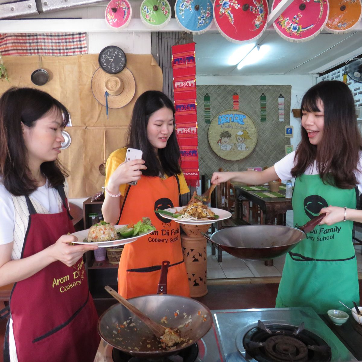 Half-Day Thai Cooking Class and Market Tour