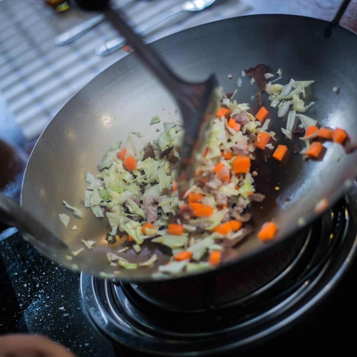 Half Day Thai Authentic Cooking Class With Market Tour