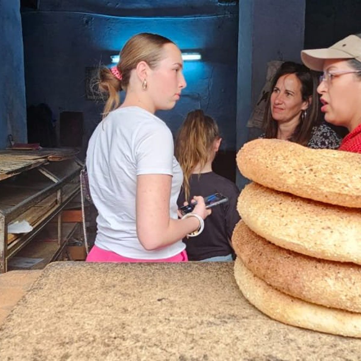 Kochen auf dem Dach mit Panoramablick auf die Medina mit meiner Großmutter