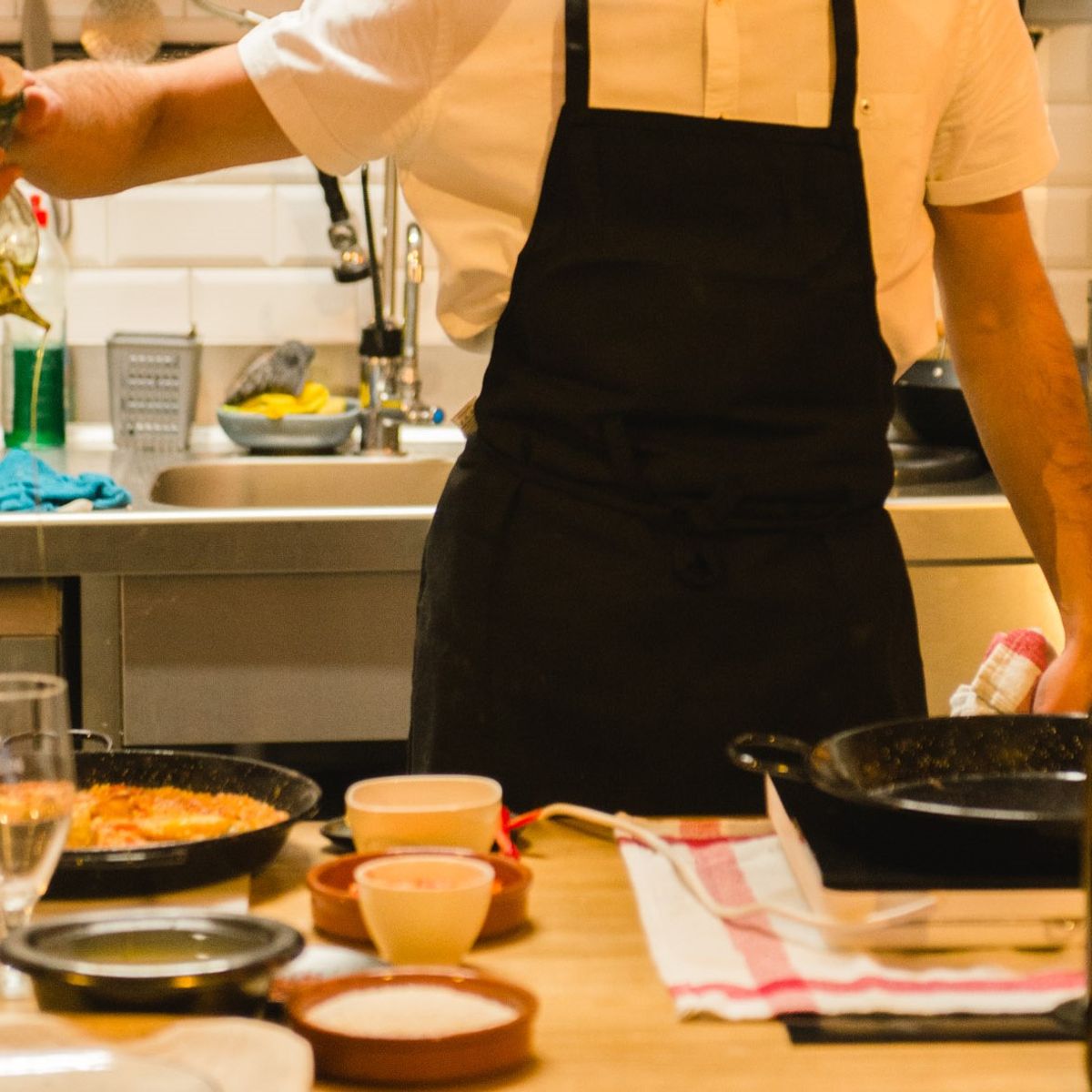 Hands-on Paella Class at The Paella Club Barcelona!