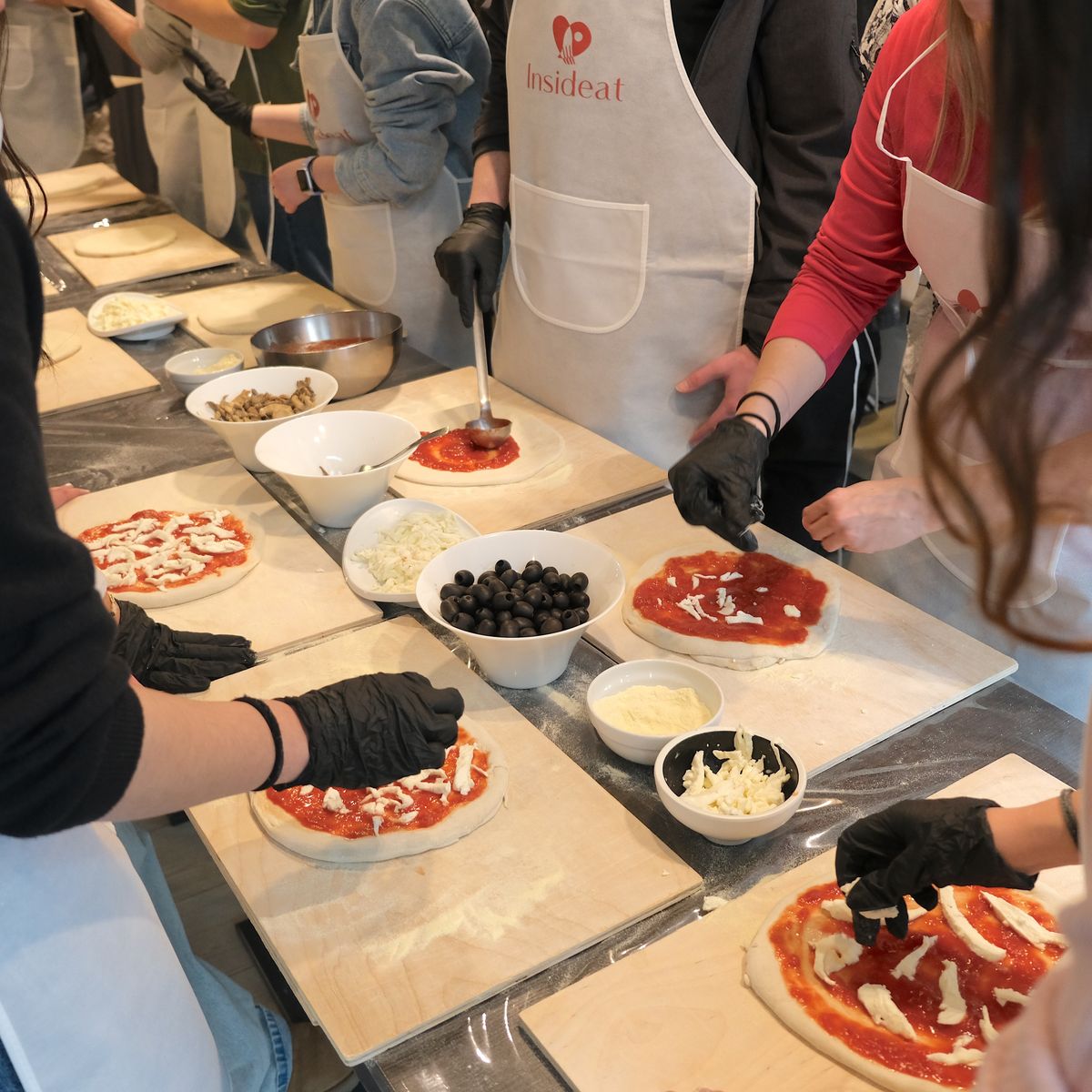 Authentic Pizza Making Class in Rome Near the Vatican