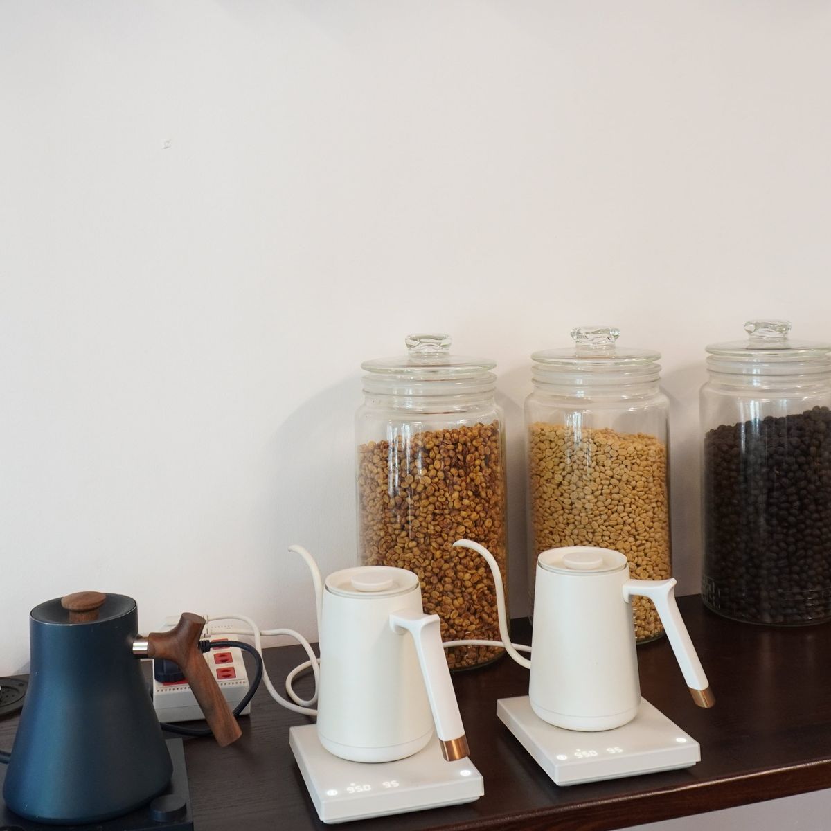 Hanoi: Evening Coffee Workshop, Pho & Flag Ceremony