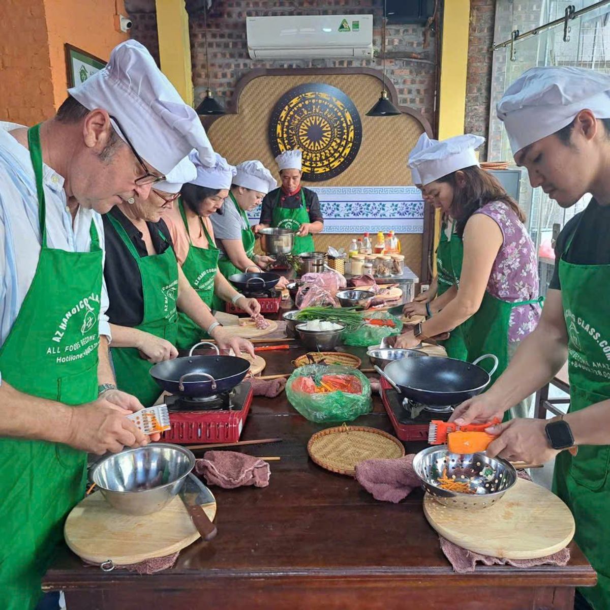 Hanoi Daily Cooking Class with Professional Chef