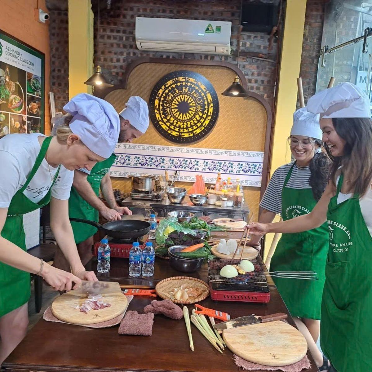 Hanoi Daily Cooking Class with Professional Chef