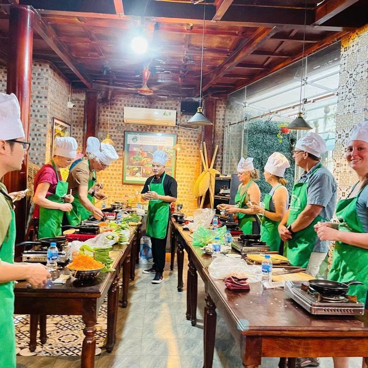 Hanoi Daily Cooking Class with Professional Chef