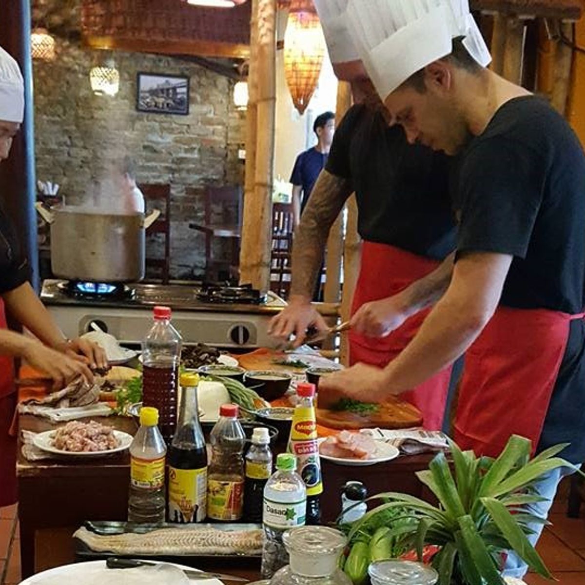 Hanoi Daily Cooking Class with Professional Chef
