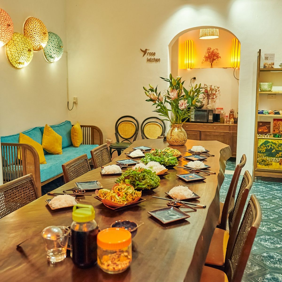 Hanoi by Night: Food, Culture and Flag Ceremony Experience