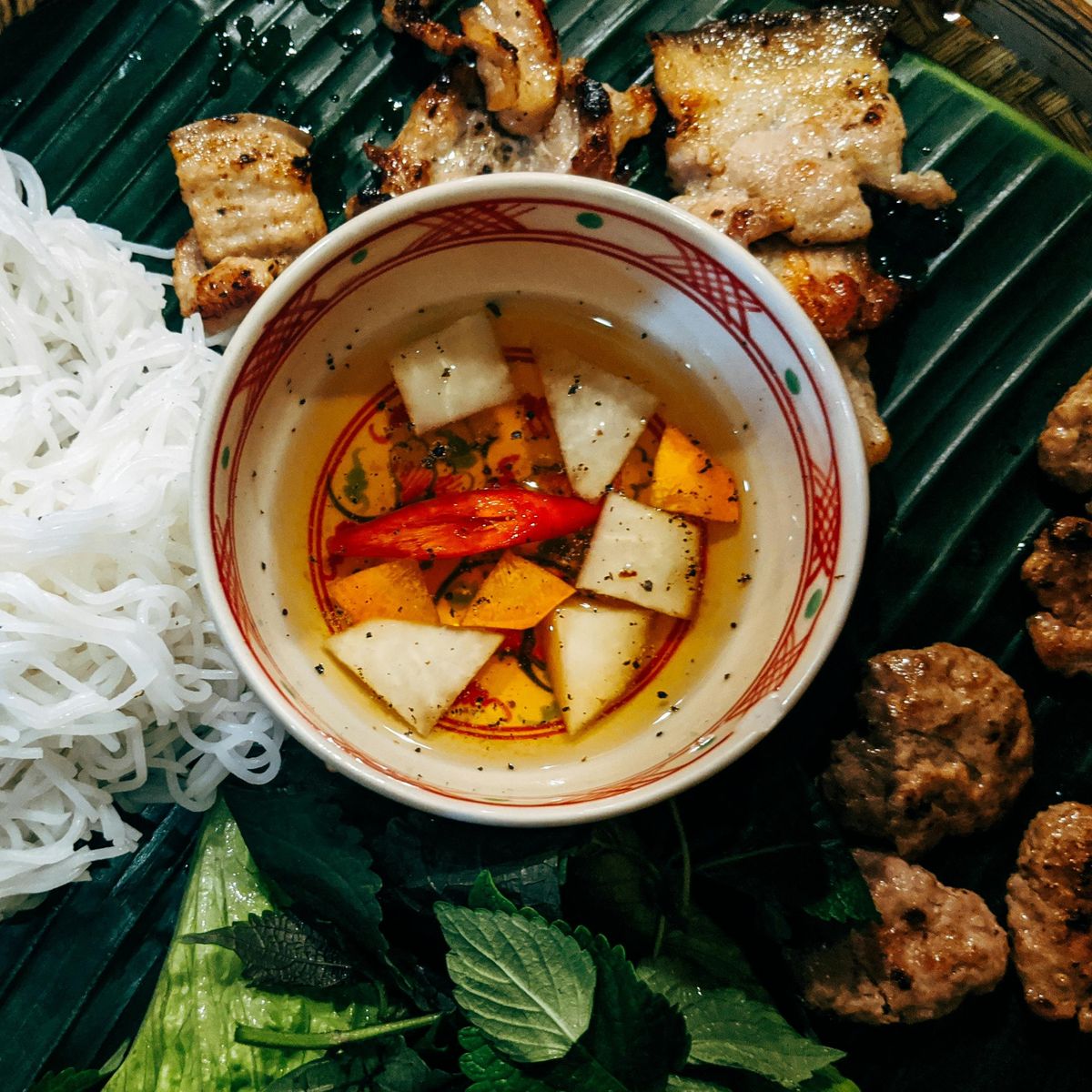 Aventure culinaire matinale à Hanoï : Cours de Bun Cha et de café aux œufs