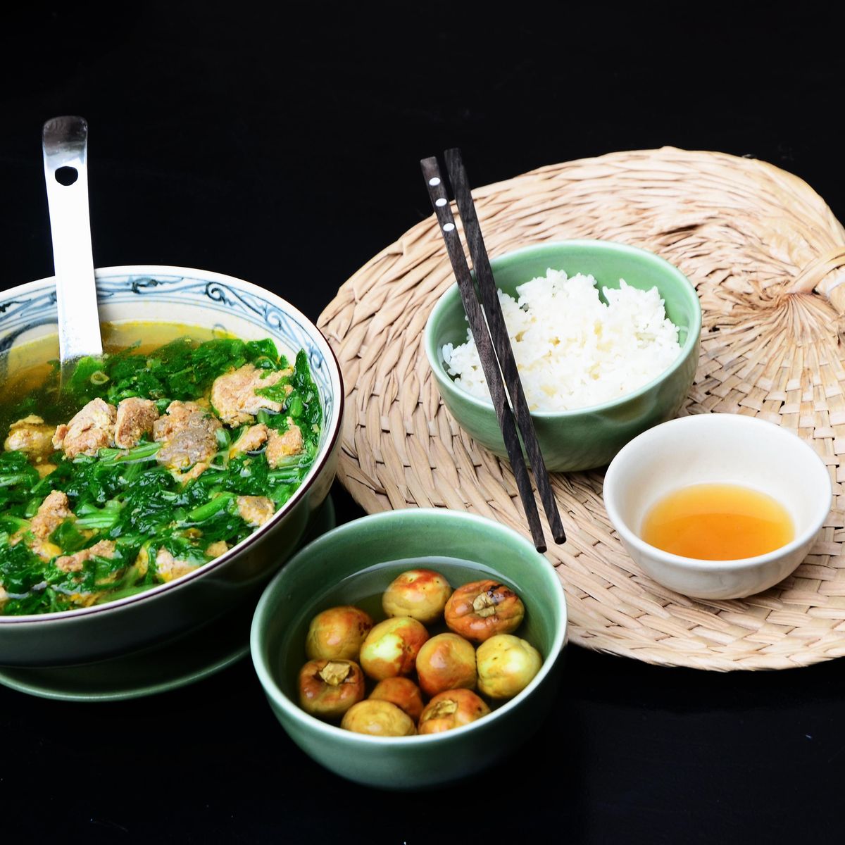 Pick Your Own Traditional Vietnamese Food + Market Tour