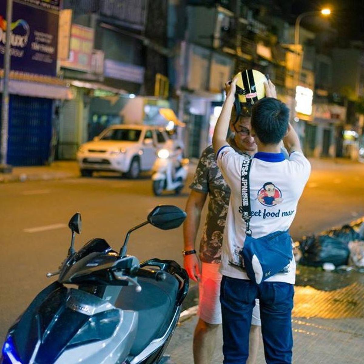 Private Motorbike Food Tour By Night
