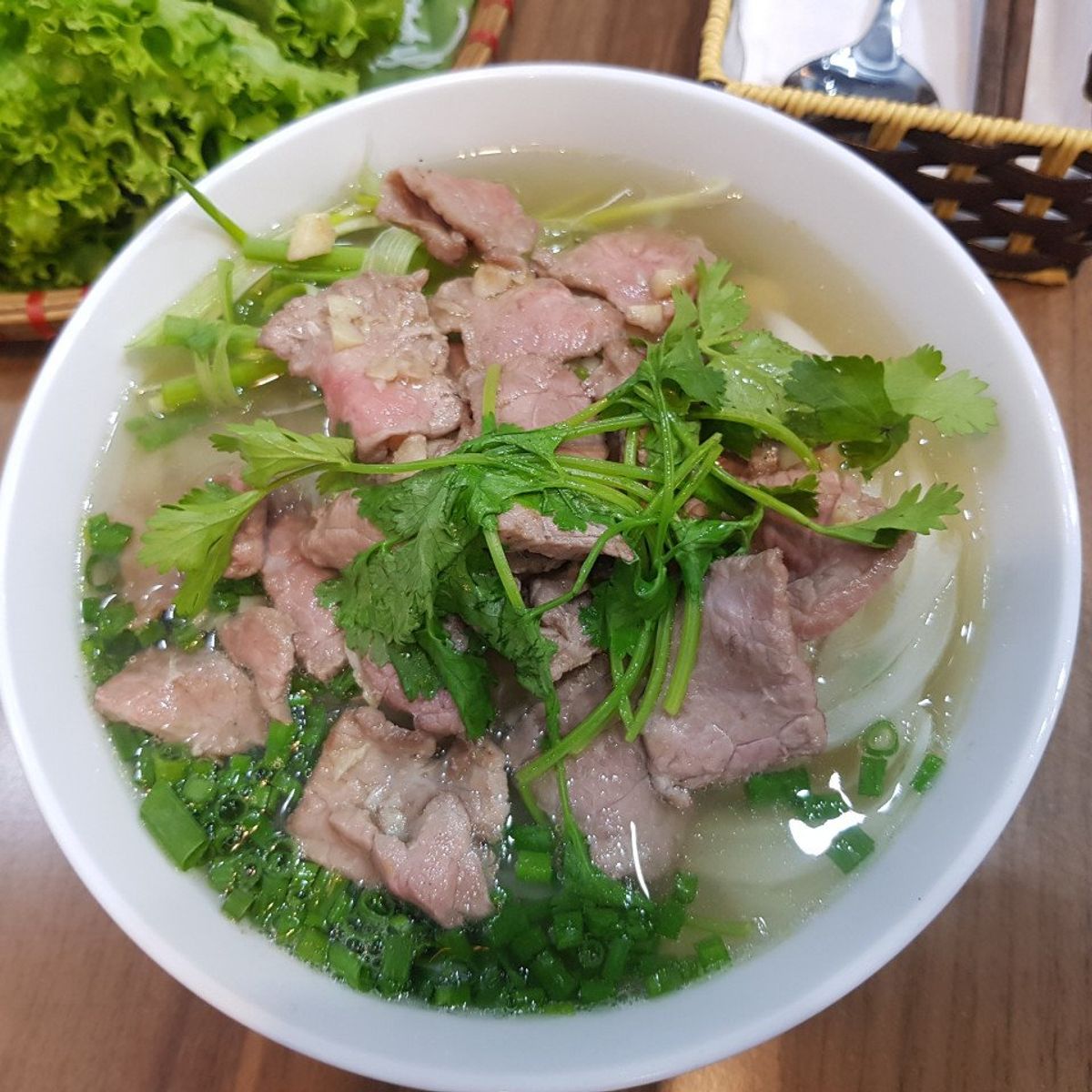 Hoang's Cooking Class with Local Market Tour