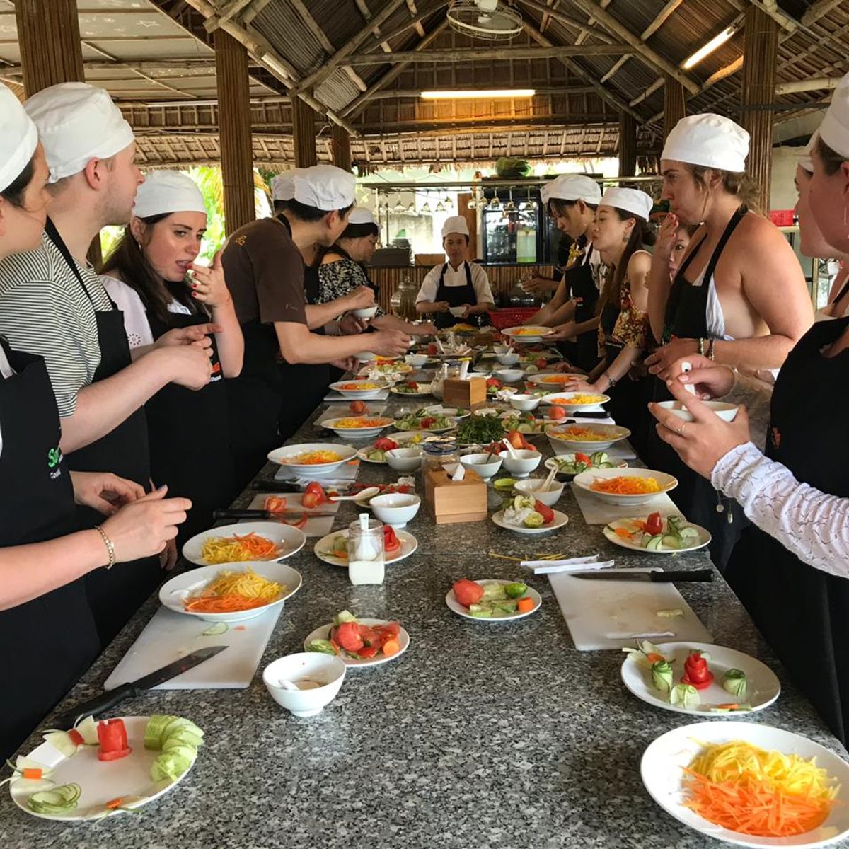5가지 체험-쿠킹클래스, 시장투어, 바구니배, 물소타기, 발마사지(Sabirama Hoian Cooking Class)