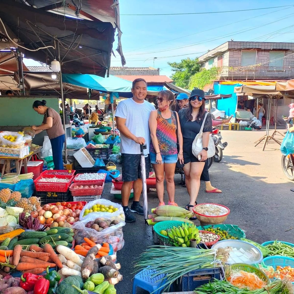 Hoi An Vespa Culinary Journey – Market Tour, Village Visit & Cooking Class