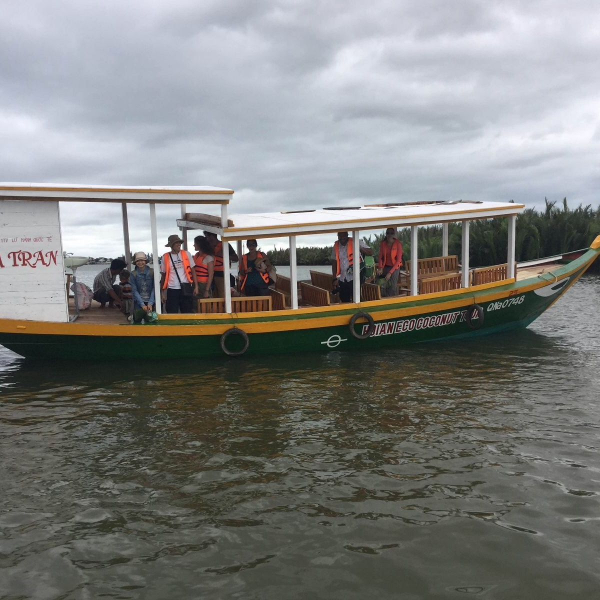 Cooking Class with Fishing Experience and Market Tour in Hoi An