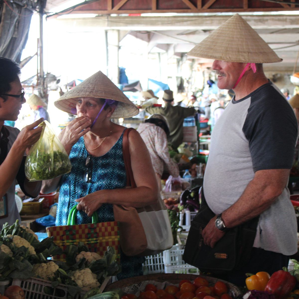 Vietnam Home Cooking Expert with Authentic Markets Experiences