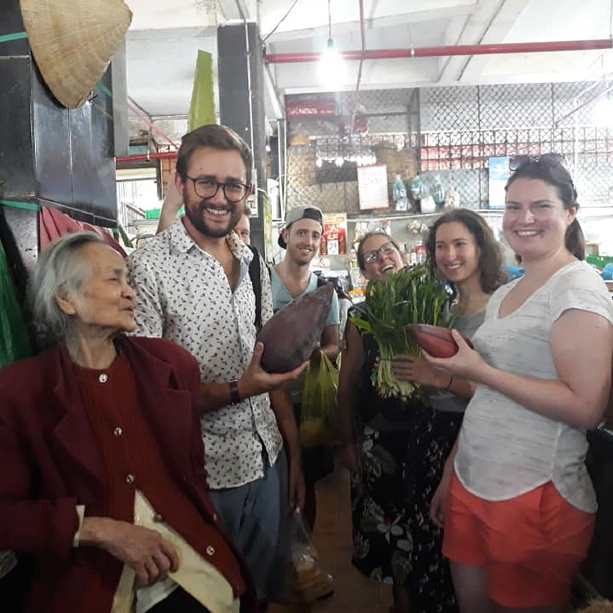 Home Cooking Class with Central Market Tour in Dalat
