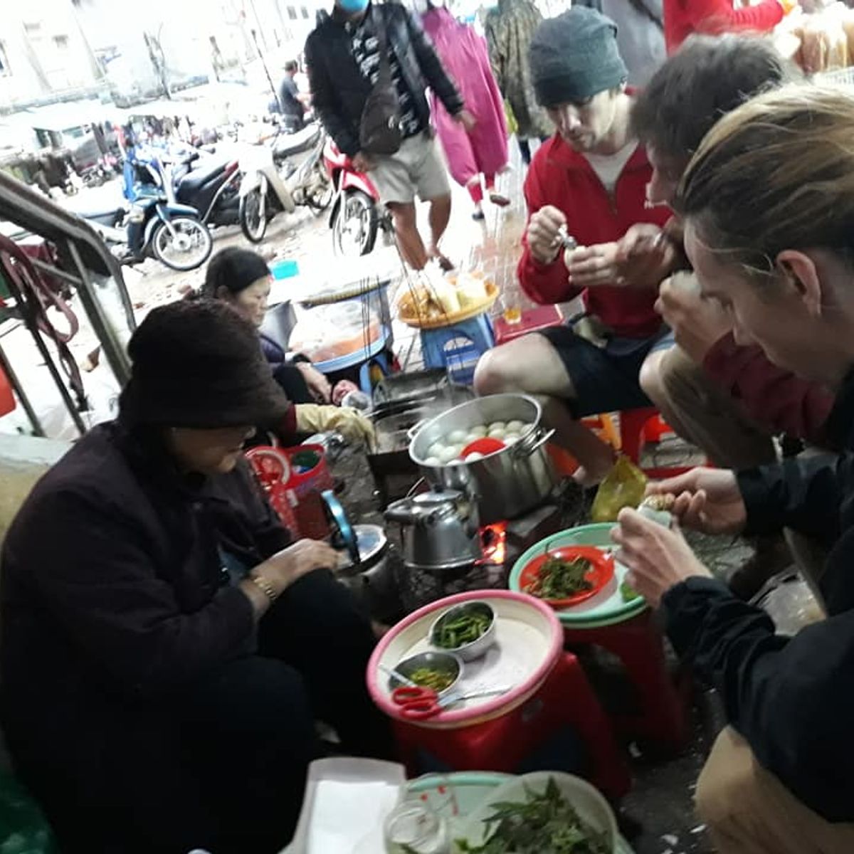 Home Cooking Class with Central Market Tour in Dalat