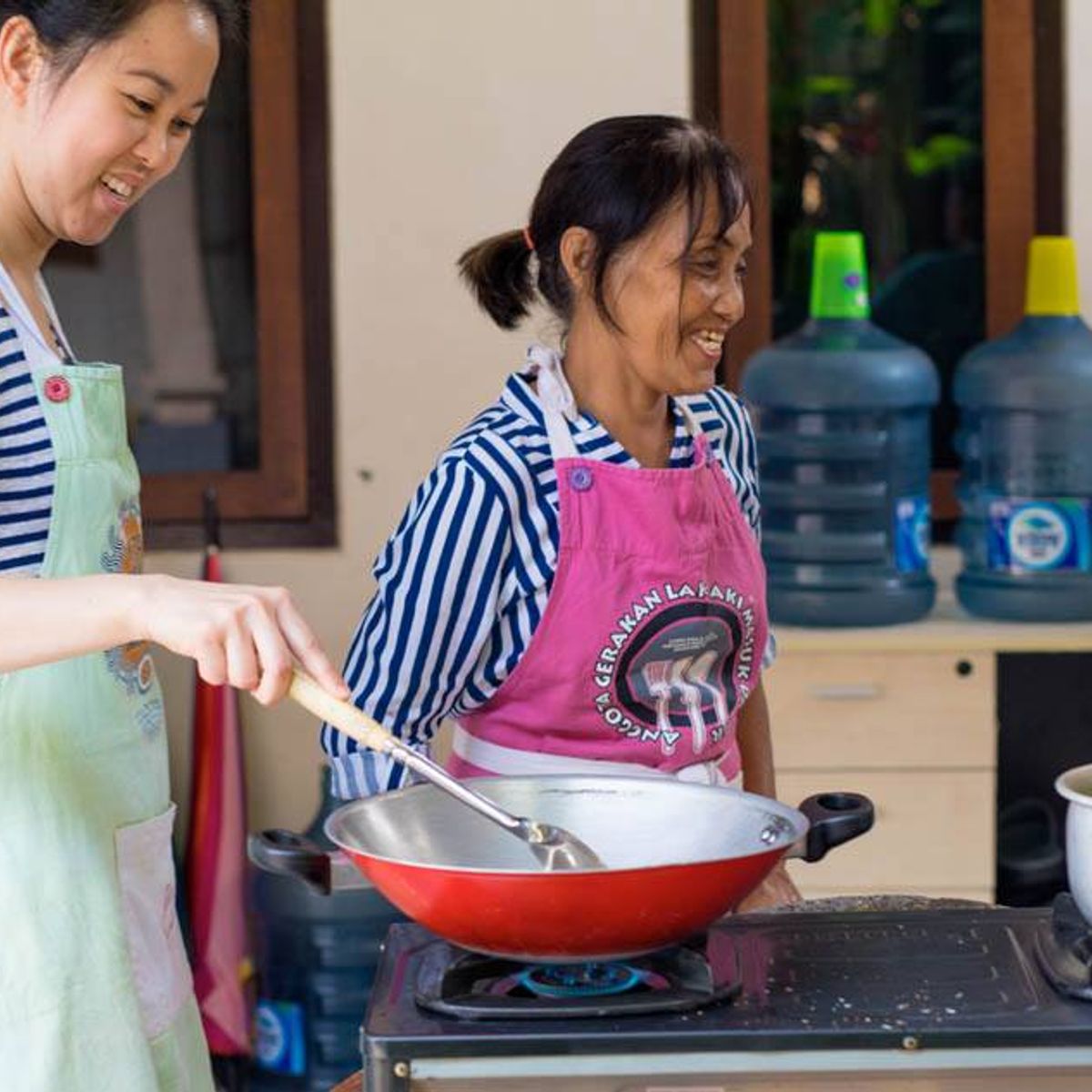 Balinese Home-Style Cooking Class and Market Tour in Kuta Village