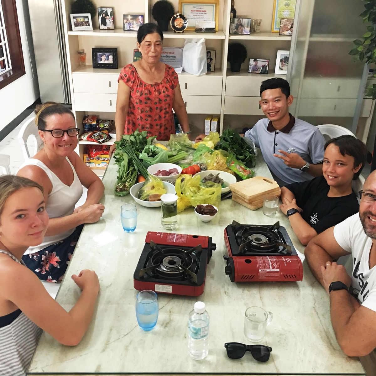 Vietnamese Home Cooking Expert with Market Tour and Boat Trip to Hoai River