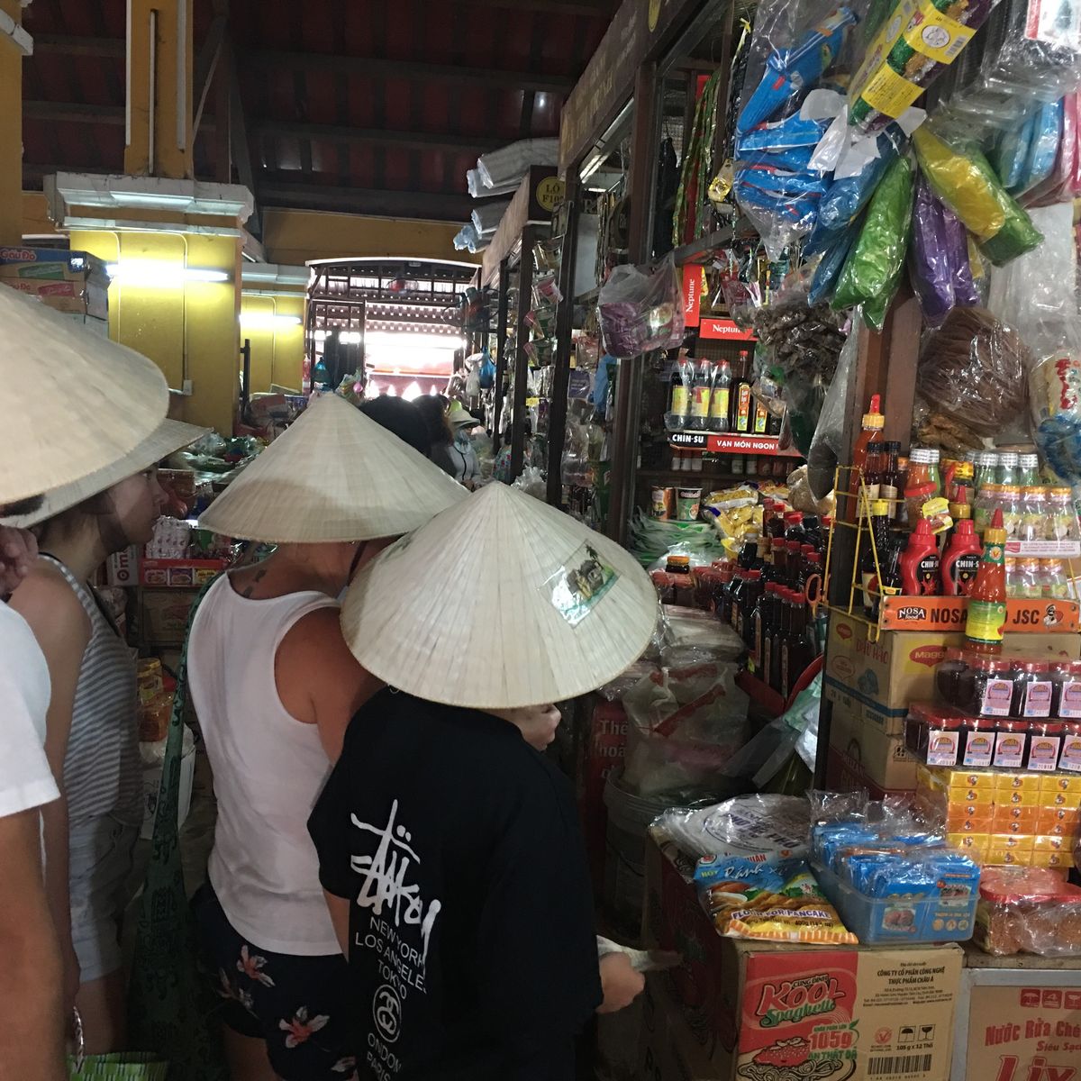 Vietnamese Home Cooking Expert with Market Tour and Boat Trip to Hoai River