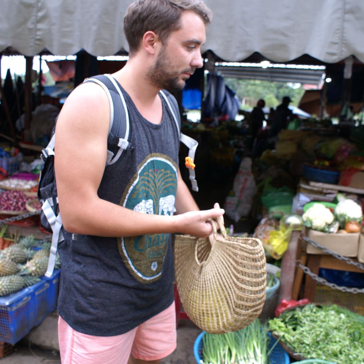 Vietnamese Home Cooking Expert with Market Tour and Boat Trip to Hoai River