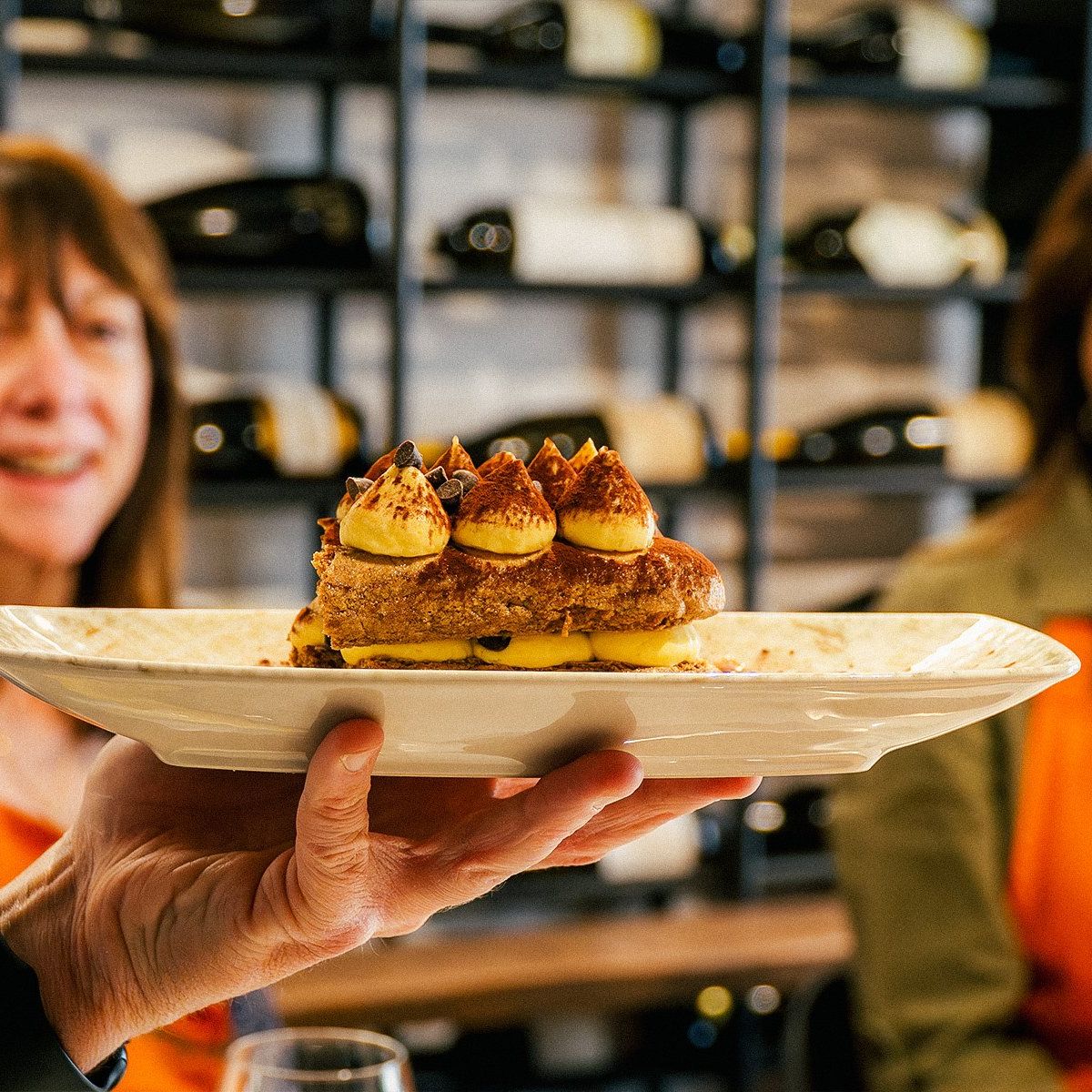 Hausgemachte Pasta & Tiramisu-Kurs mit unbegrenztem Wein vom Colosseum
