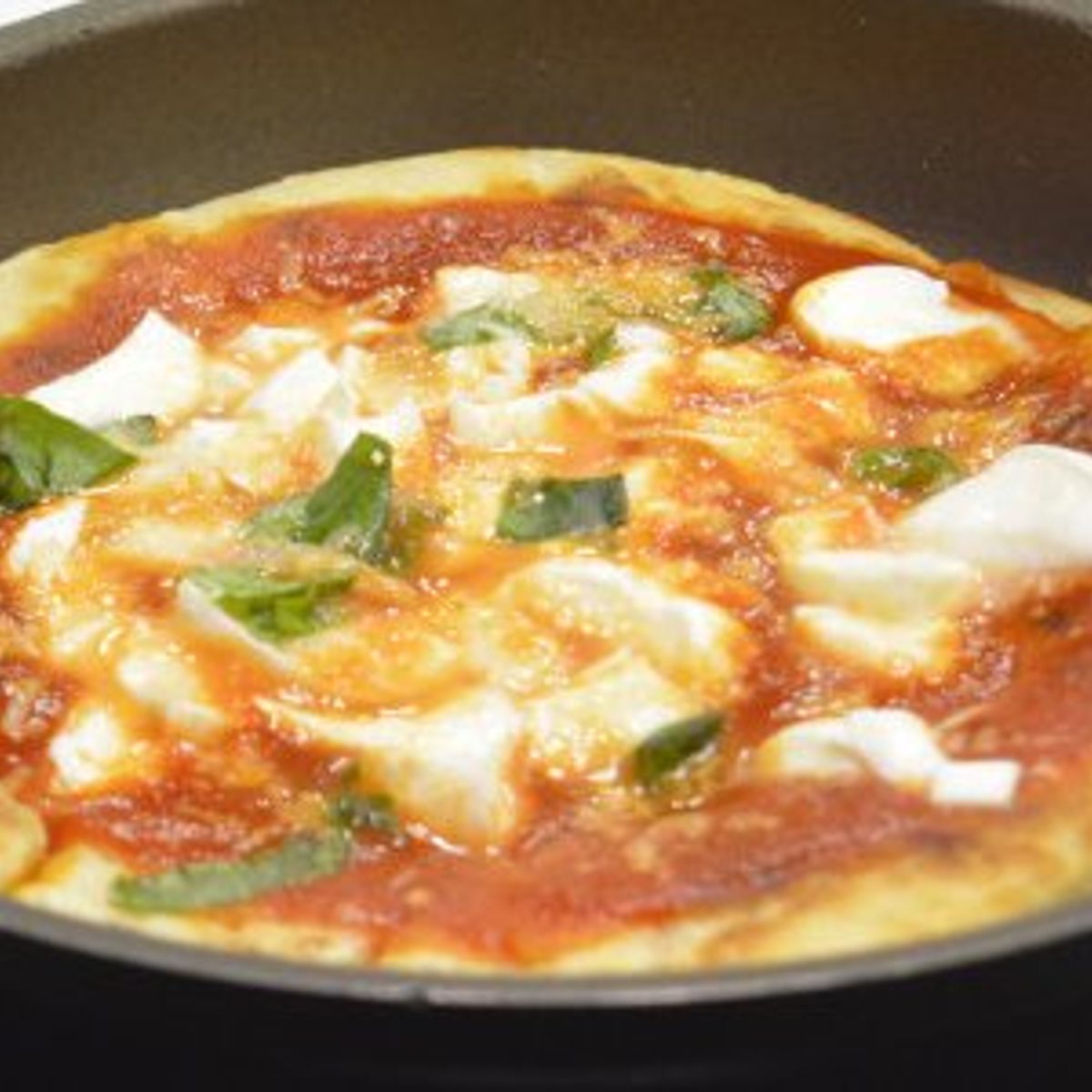 Hands-On Pizza Class in Naples: Margherita, Fried Calzone & More