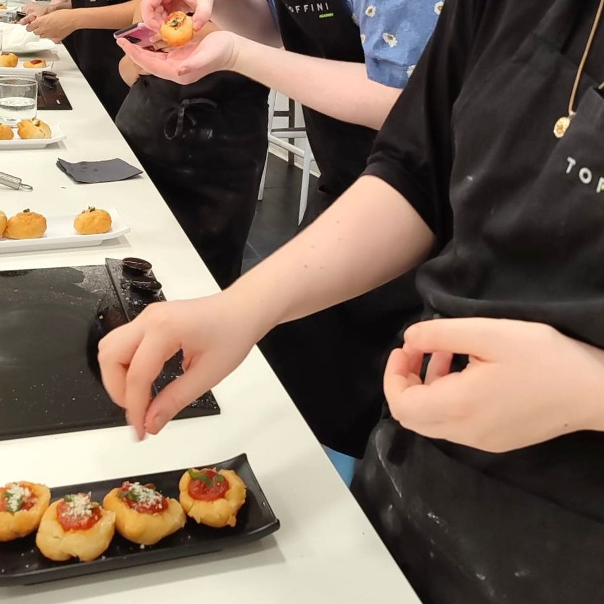 Hands-On Pizza Class in Naples: Margherita, Fried Calzone & More