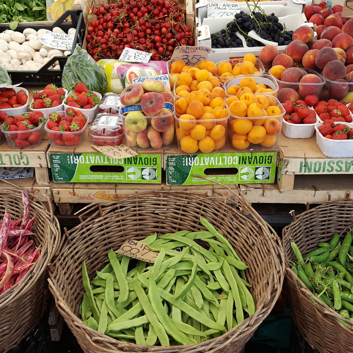 InRome: Cook an Italian Sunday Lunch with Farmers Market Shopping