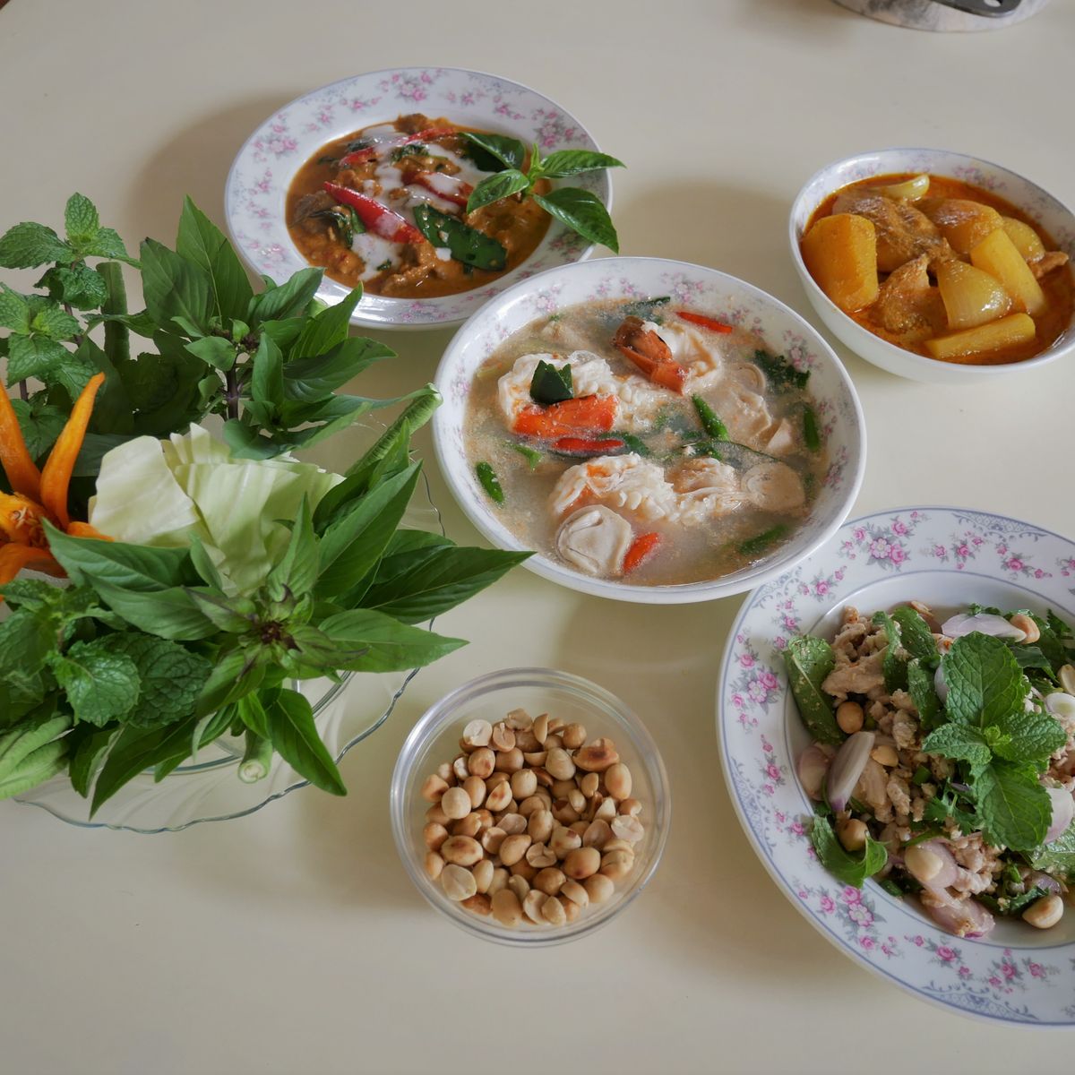 Cours de cuisine thaïlandaise familiale de 3 jours près de Bangkok avec chambre confortable et excursion en bateau