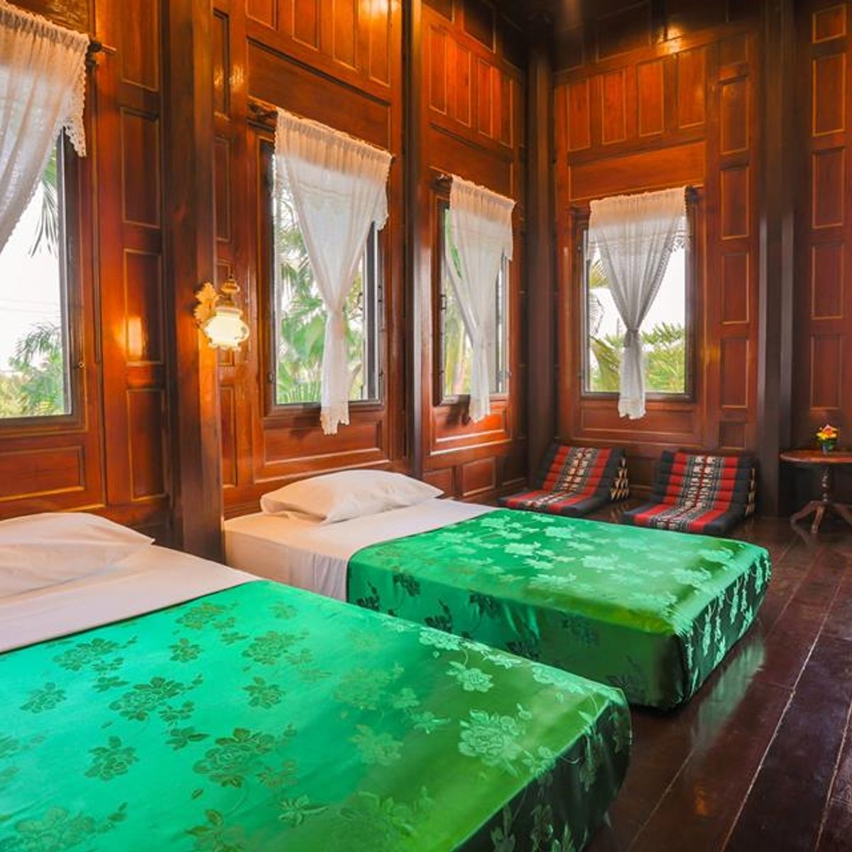 Cours de cuisine thaïlandaise ludique de 2 jours/1 nuit dans une cuisine familiale et excursion en bateau inclus