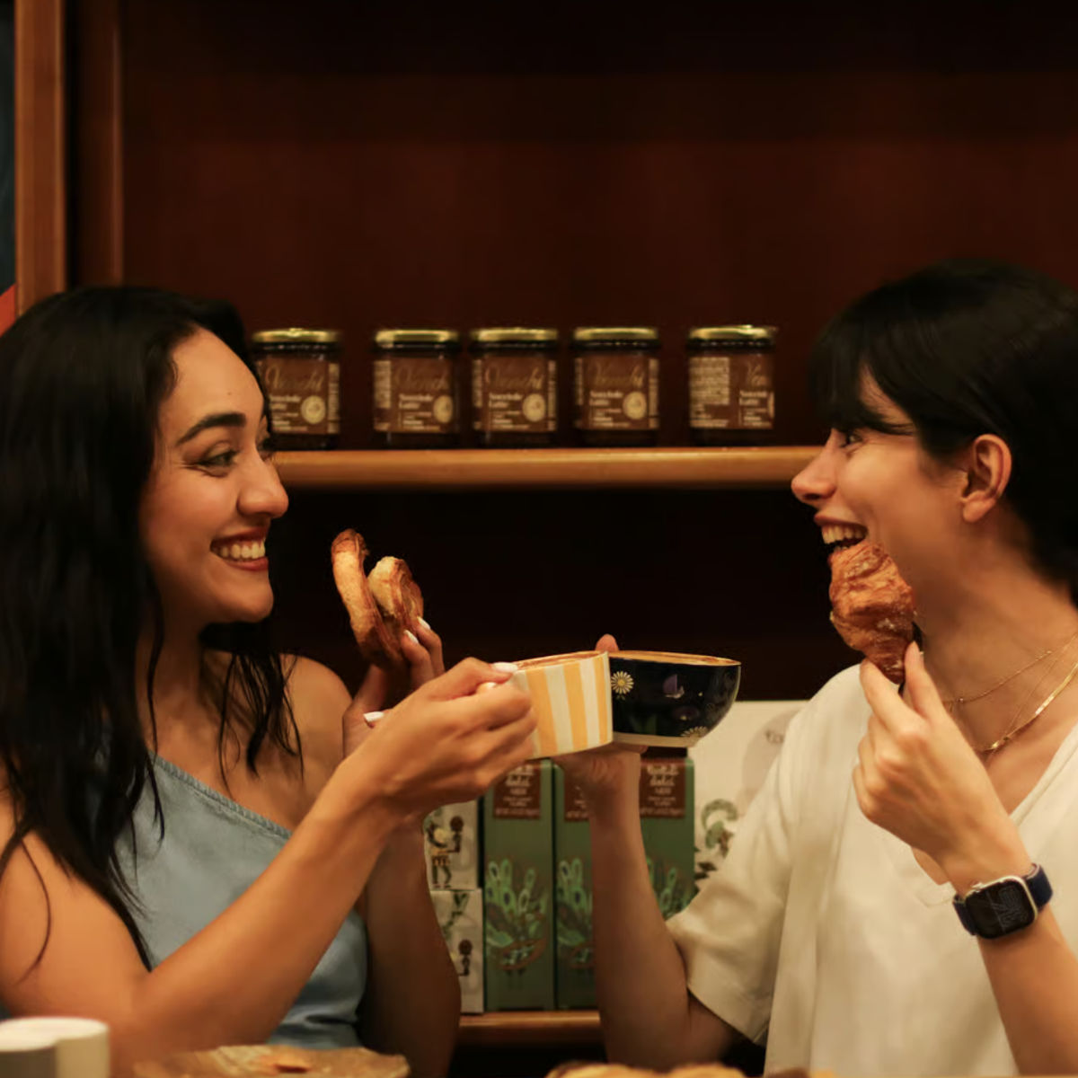 Italian Coffee Culture Experience & Local Sweets at a Historic Roman Café