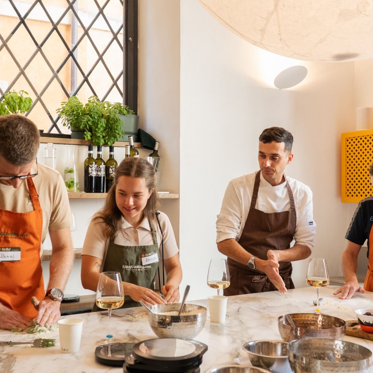 Italian Cooking Trio: Pizza, Pasta & Gelato in Piazza Mattei
