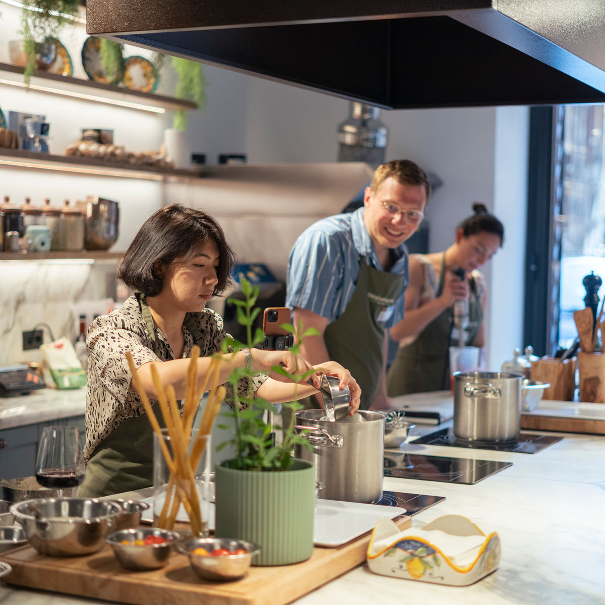 Italian Pizza, Supplì and Gelato Class with Wine by the Colosseum Rome