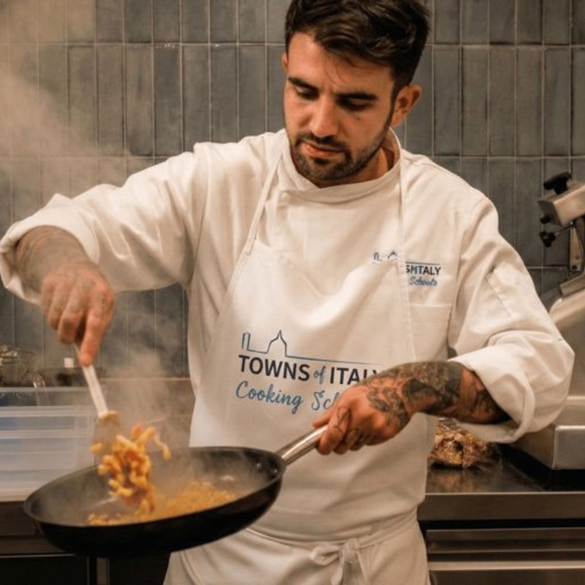 Sérénade italienne à Rome : dîner-spectacle culinaire en direct avec musique